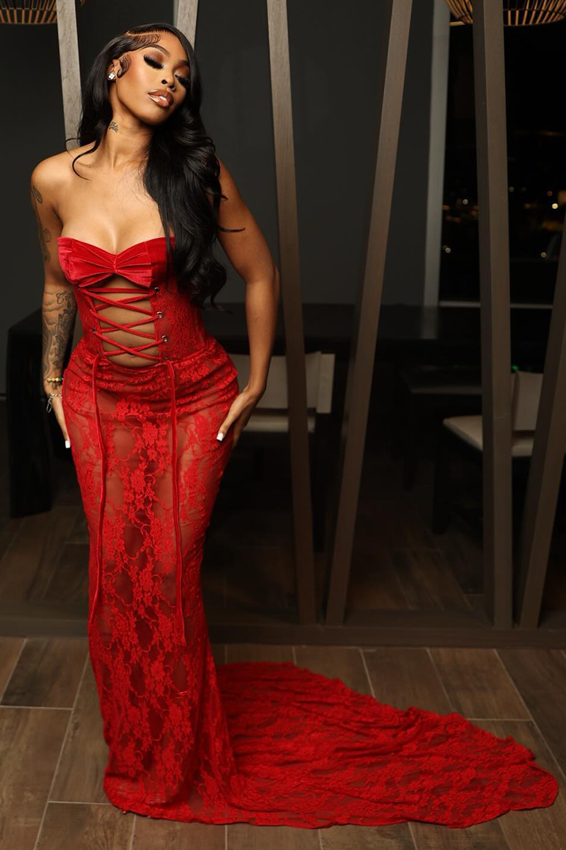 Cutout Front Lace Up Strapless Slim Fit Mermaid Hem Lace Maxi Dresses [In stock]