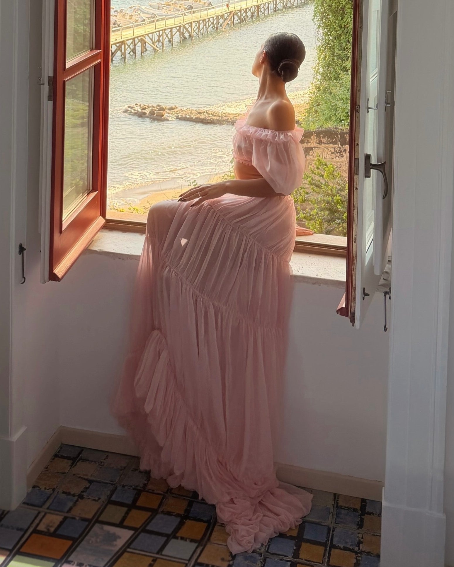 Puff Sleeve Backless Top & Tiered Maxi Skirt Set