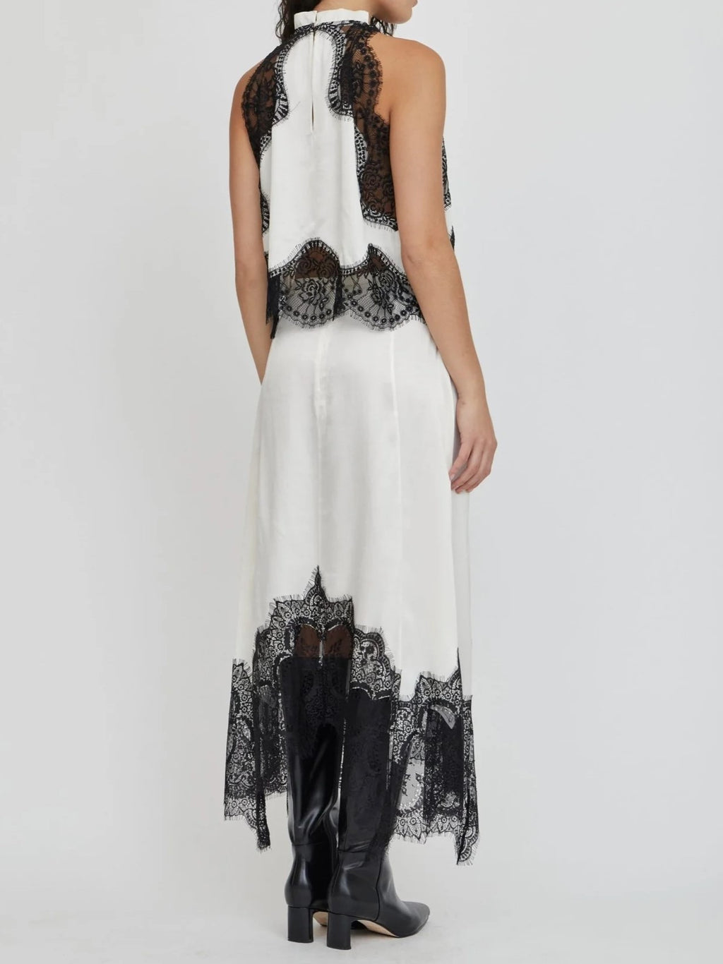 White And Black Contrast Lace Sleeveless Maxi Dress
