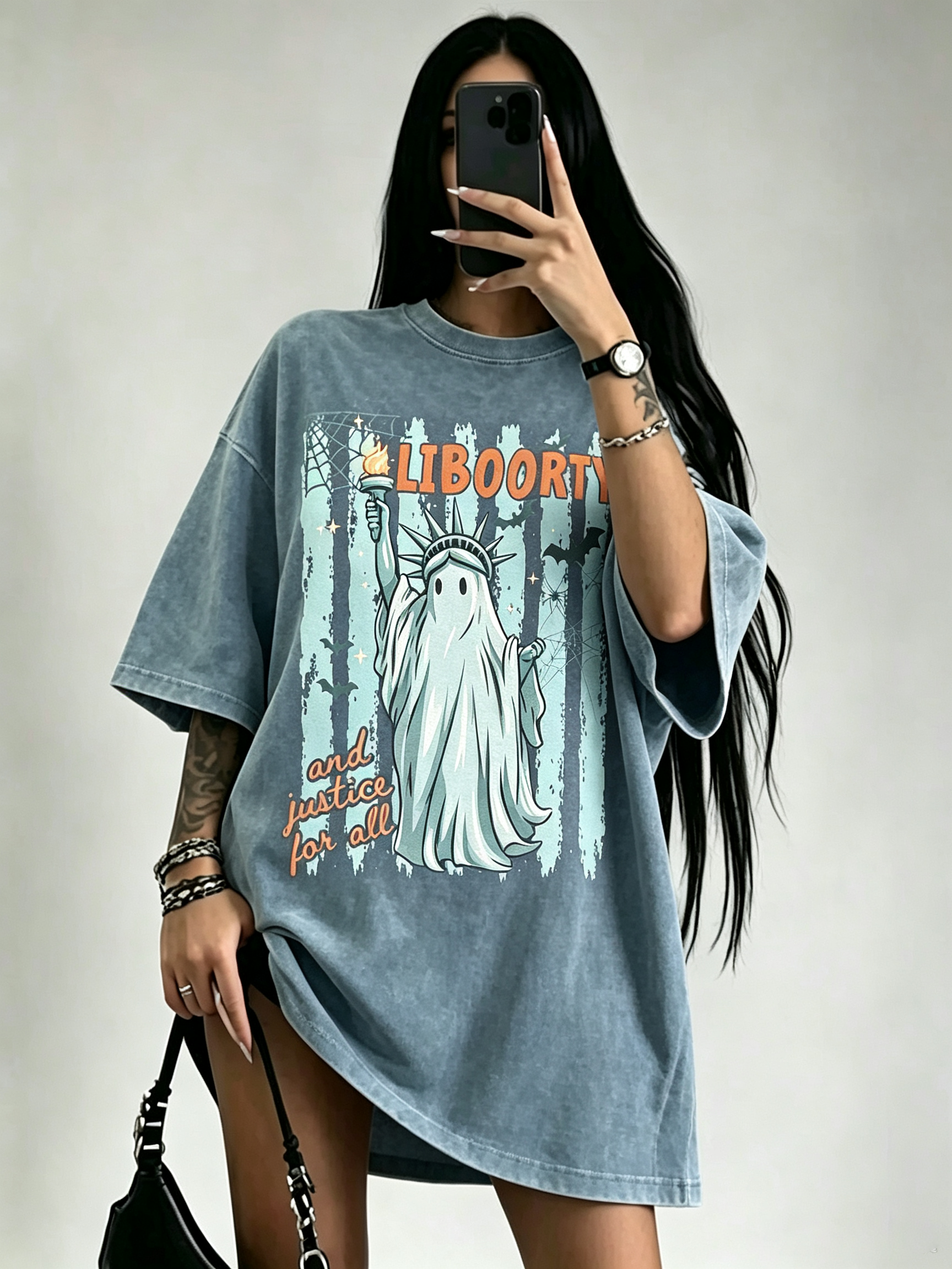 Ghost Statue Of Liberty Graphic Oversized Tee