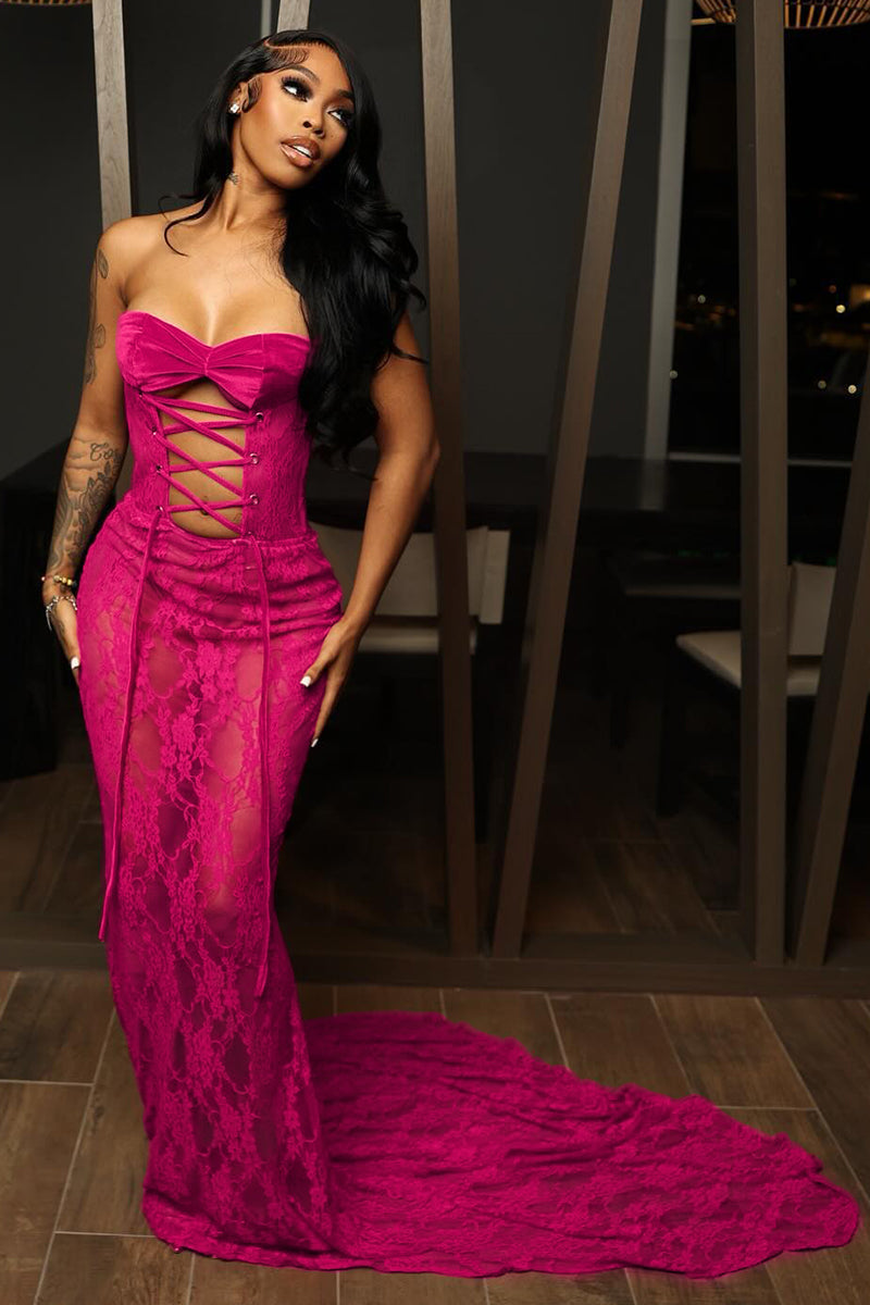 Cutout Front Lace Up Strapless Slim Fit Mermaid Hem Lace Maxi Dresses [In stock]